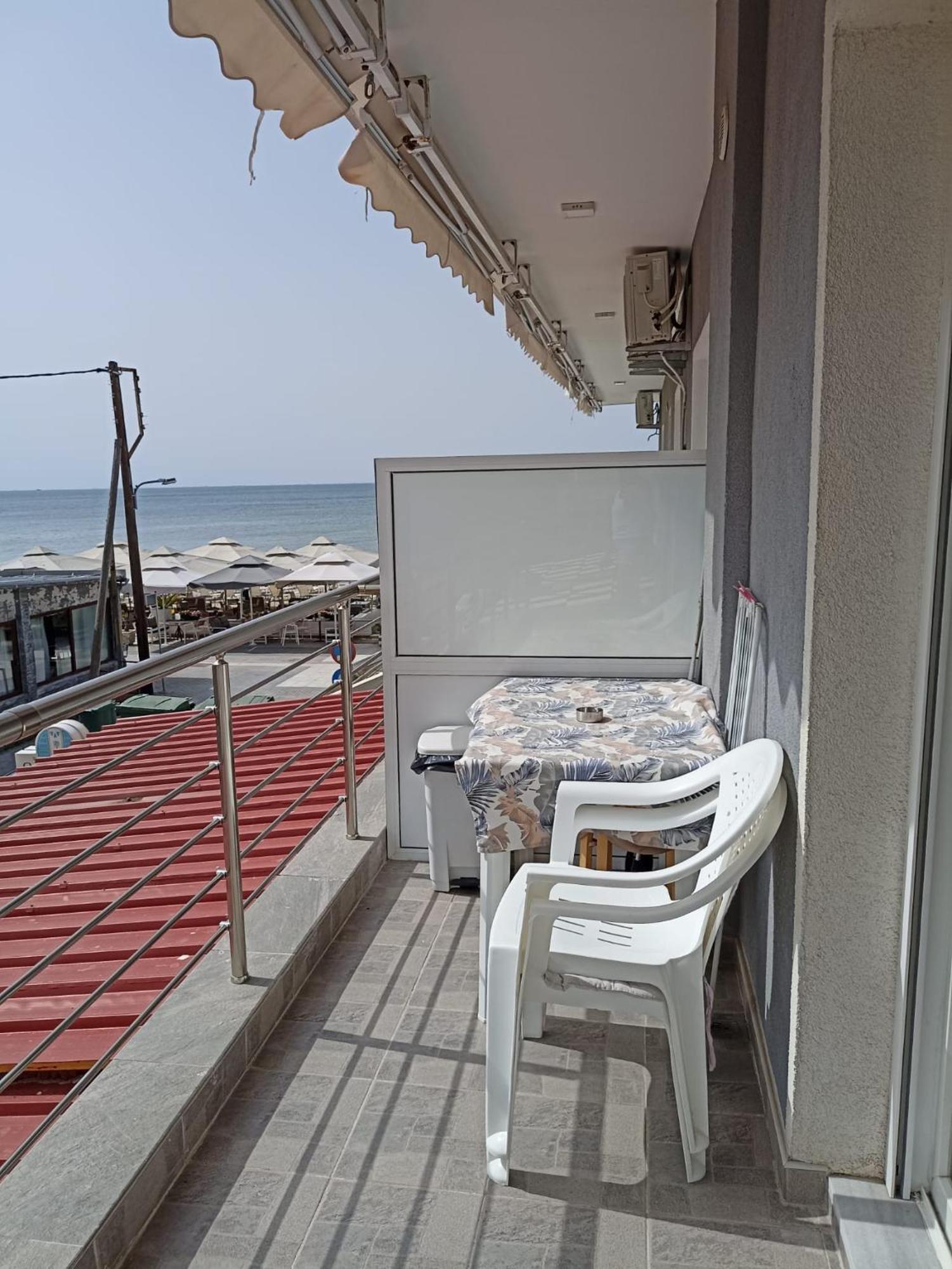 Aktis Sea View Studios Peraía Exteriör bild
